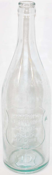 Vintage soda pop bottle DETROIT BOTTLING WORKS dated 1923 embossed shield 26oz