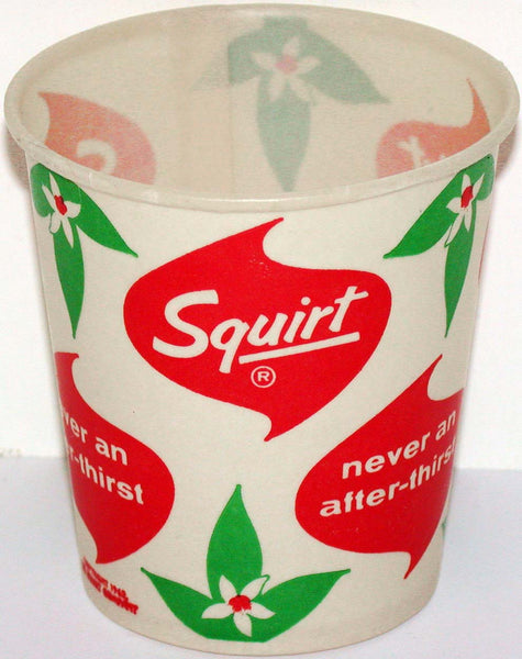Vintage paper cup SQUIRT 4 1/4oz size dated 1962 unused new old stock n-mint+